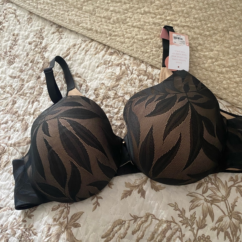 NWT  Lane Bryant full coverage lightly lined bra